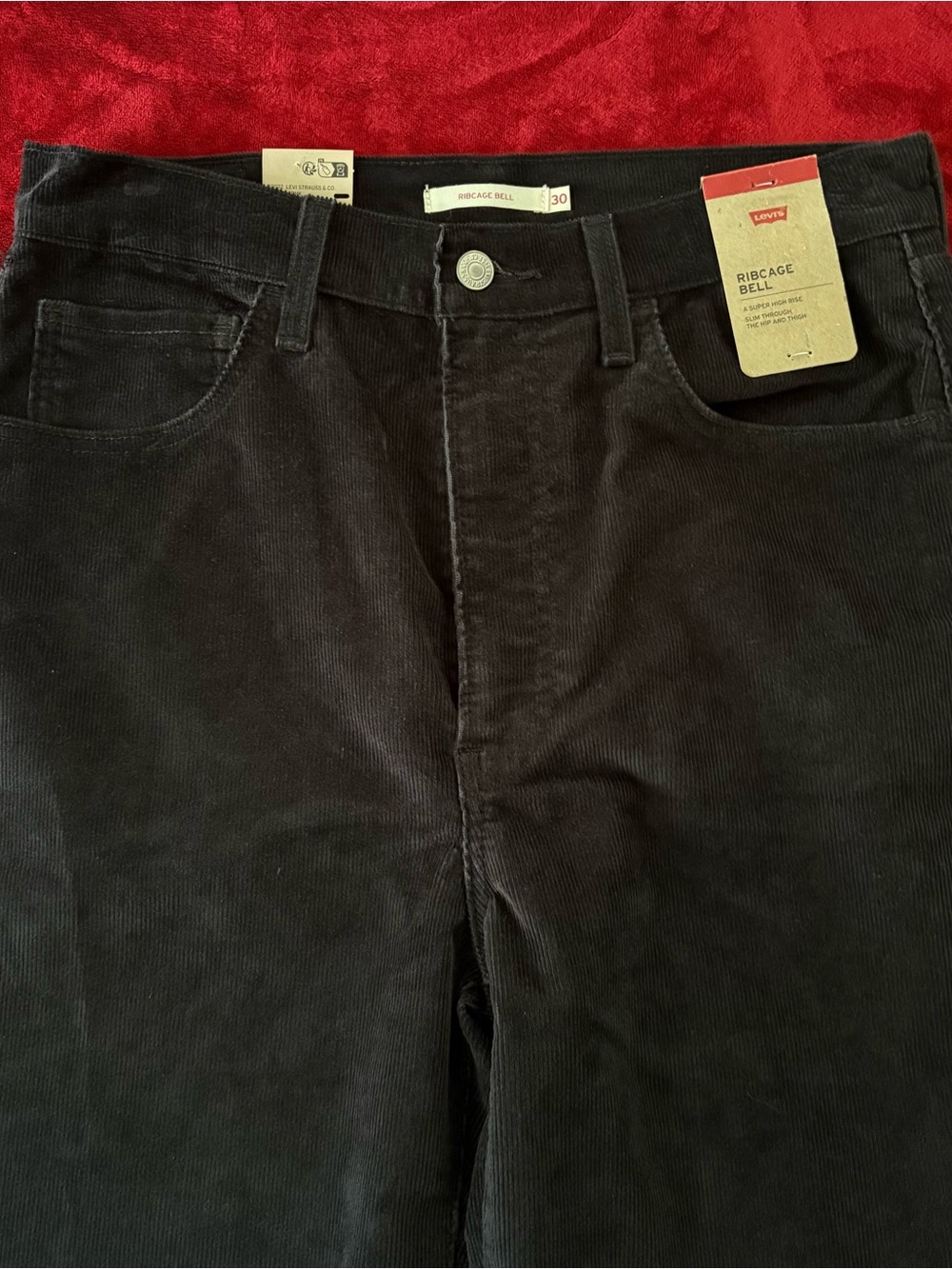 NWT Levi's Ribcage Bell High-Rise Wide Leg Pants - Picture 3 of 6